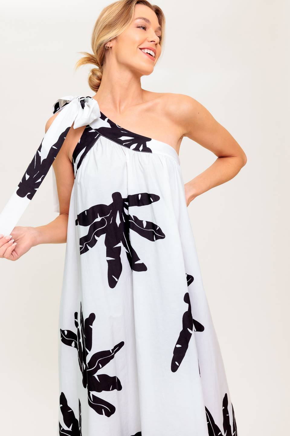SUNSET SERENADE WOVEN MAXI DRESS