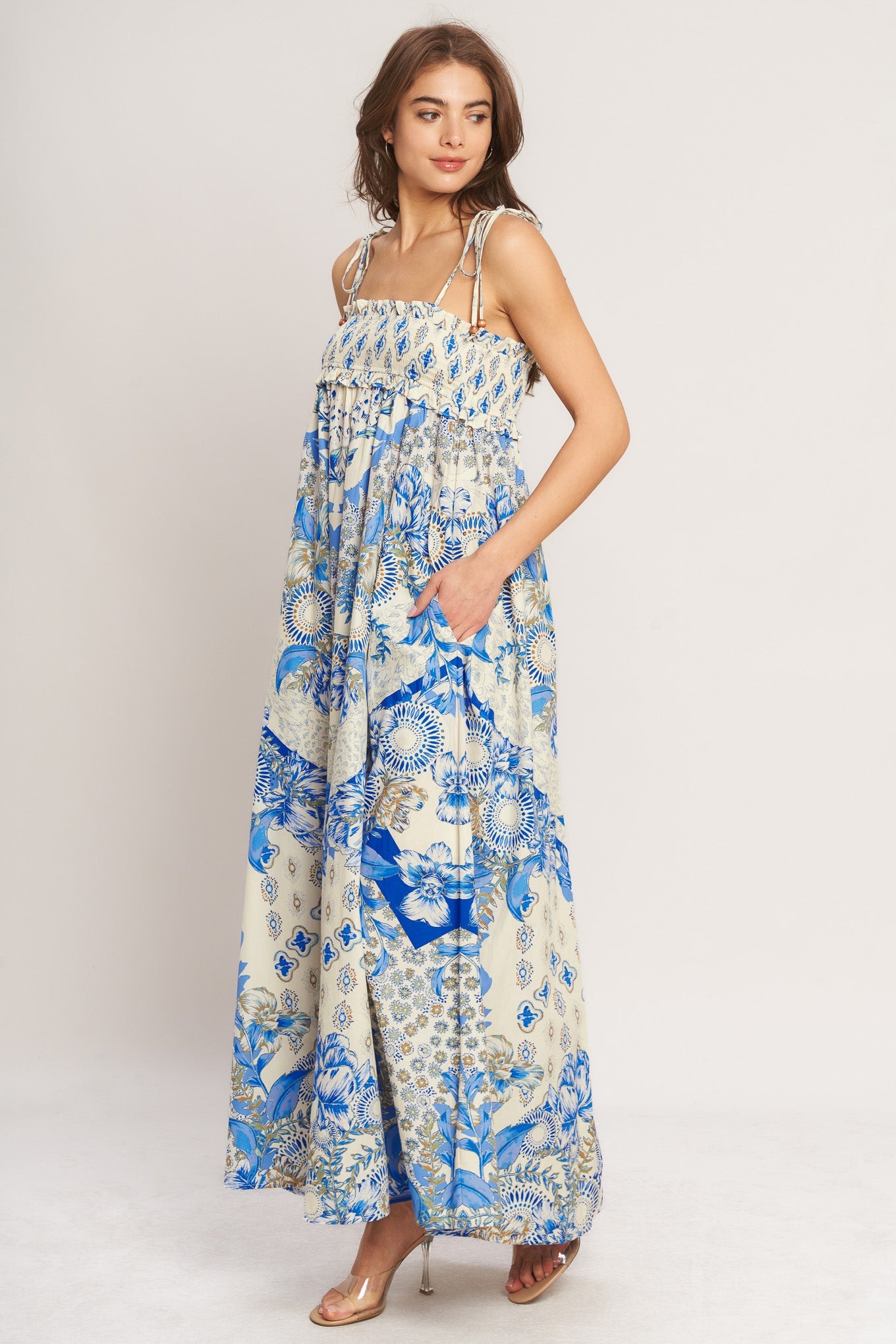 COASTAL DREAM WOVEN MAXI DRESS l FLYING TOMATO WHITE/BLUE / S COASTAL DREAM WOVEN MAXI DRESS l FLYING TOMATO WHITE/BLUE / S