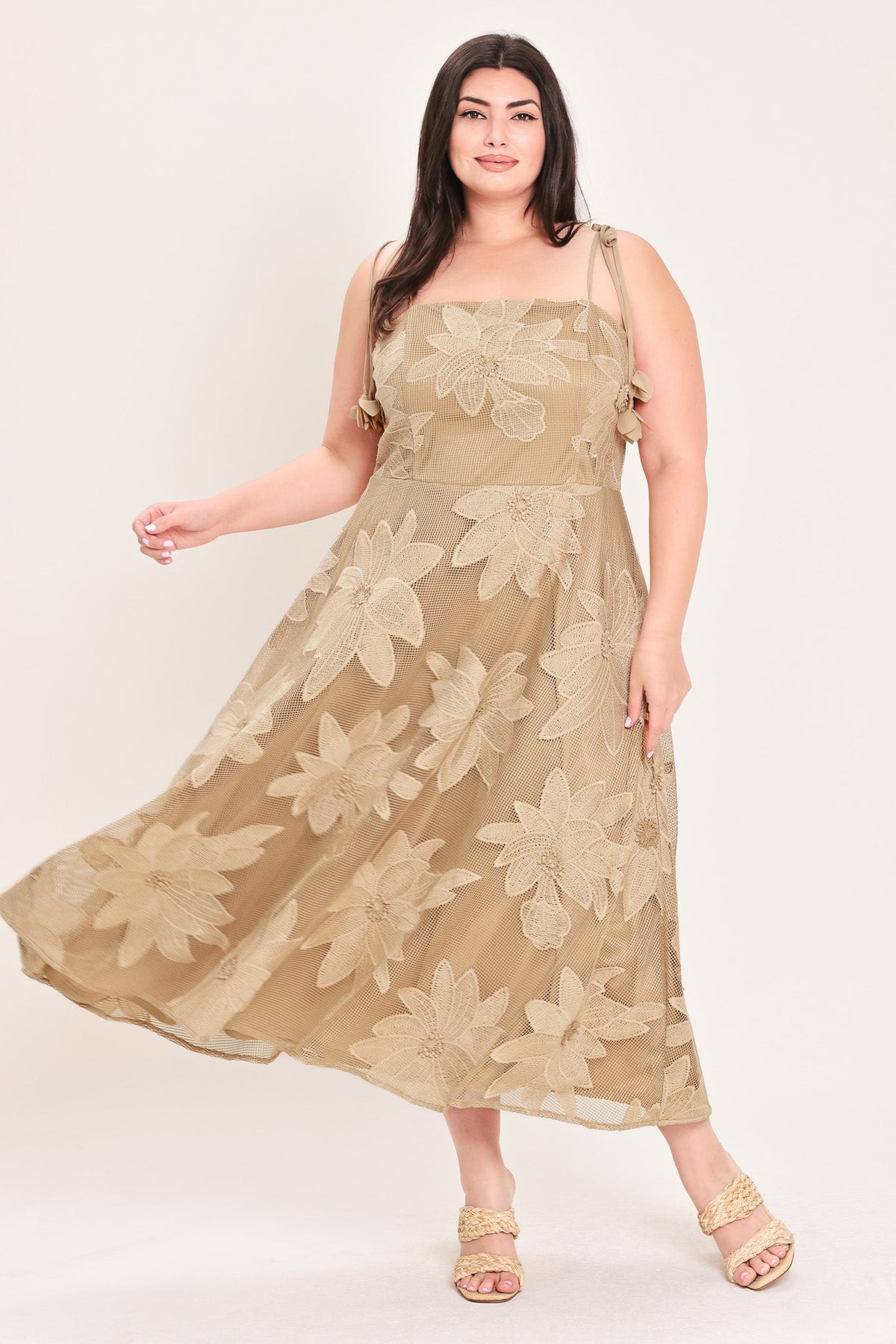 Sandy Bloom Floral Midi Dress