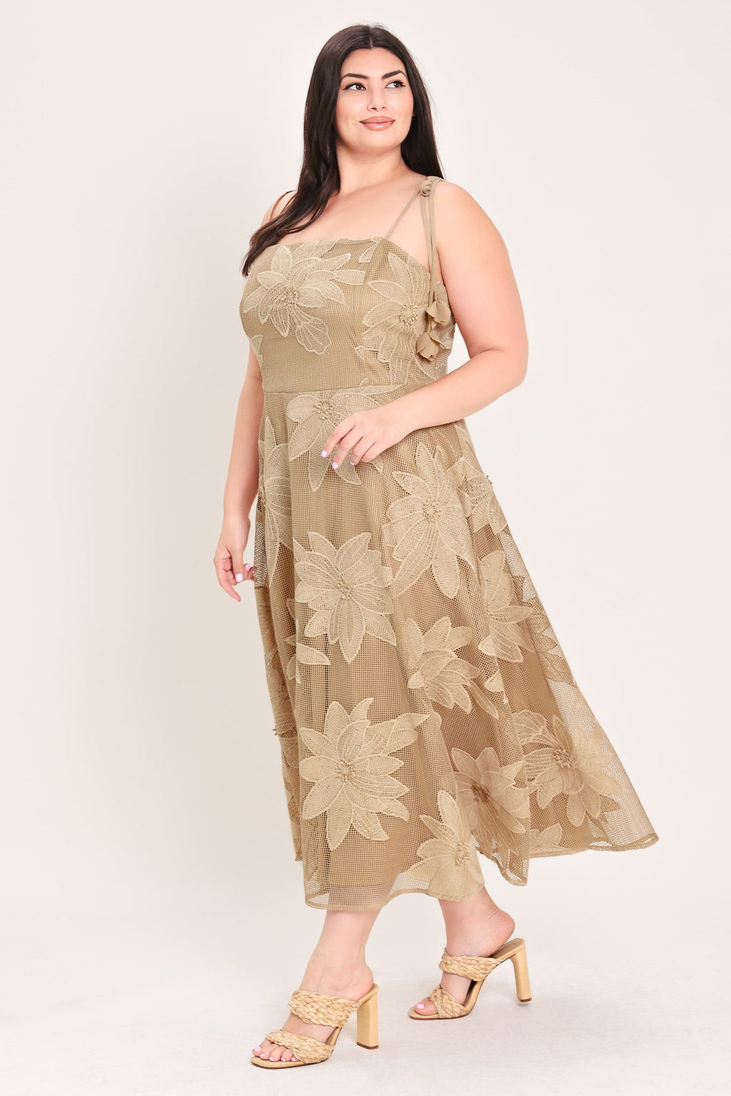 Sandy Bloom Floral Midi Dress