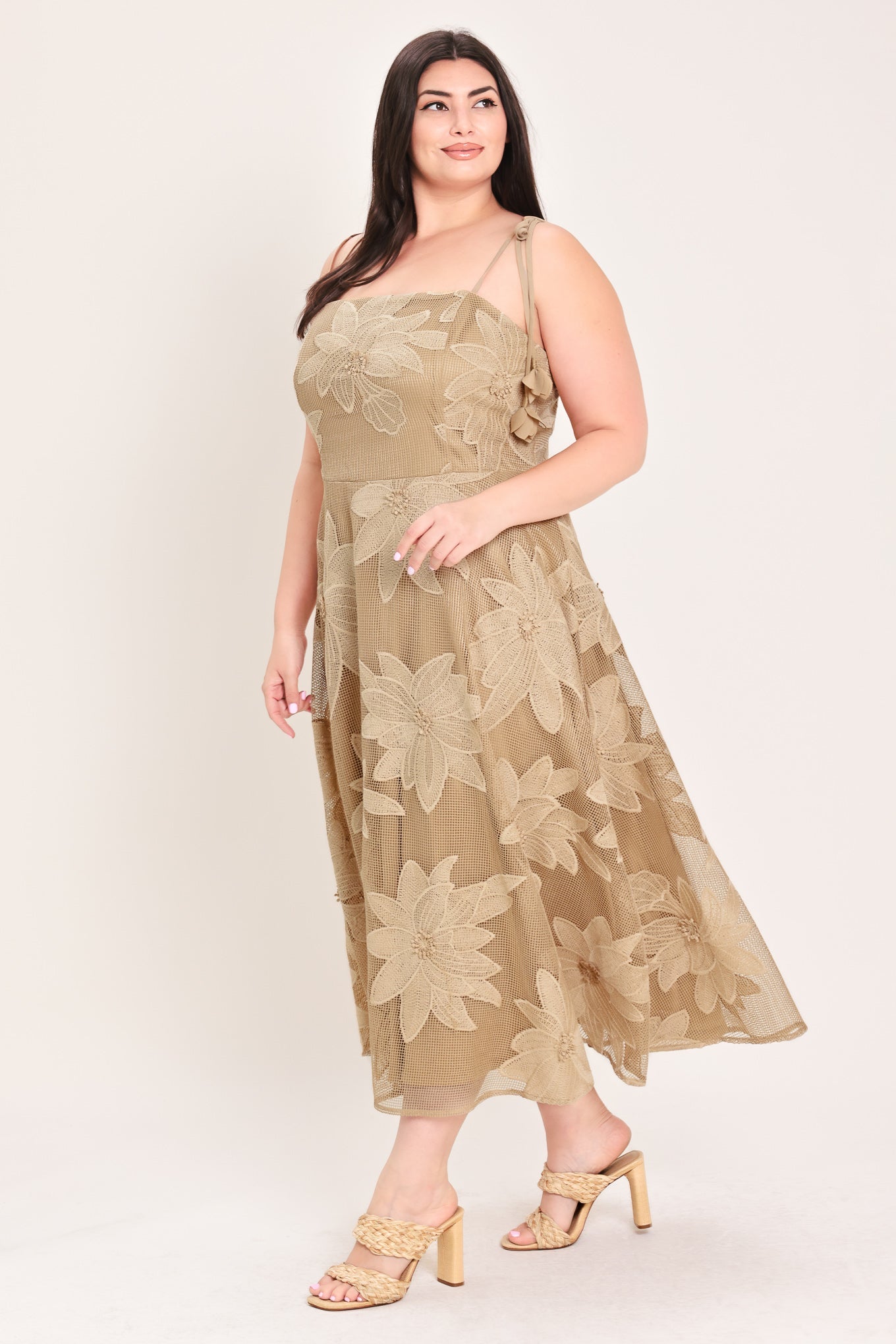 Sandy Bloom Floral Midi Dress