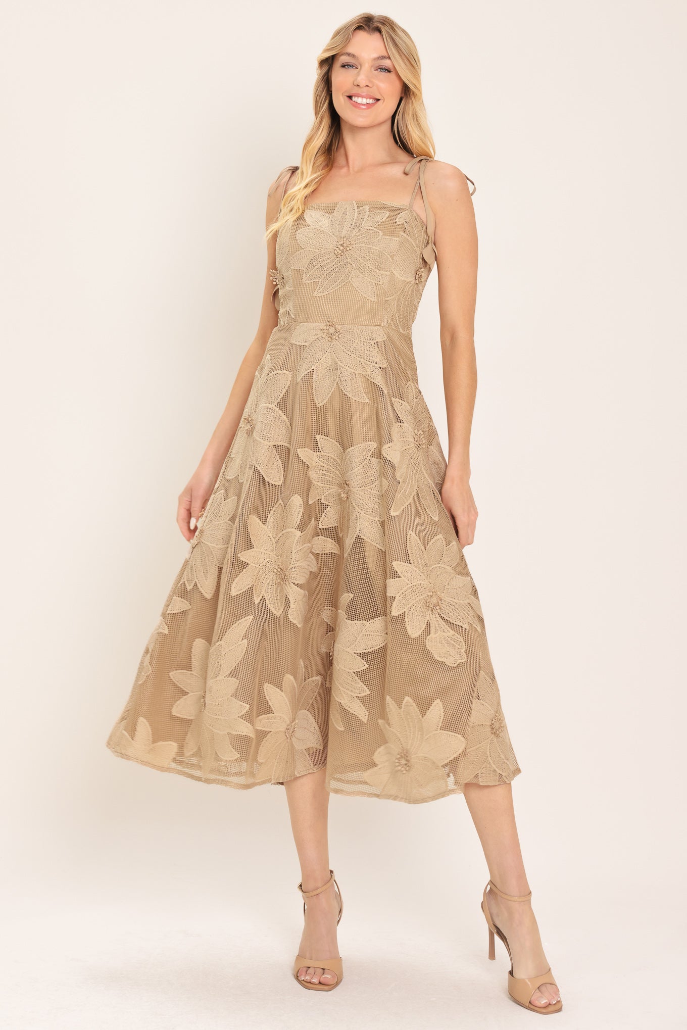 Sandy Bloom Floral Midi Dress