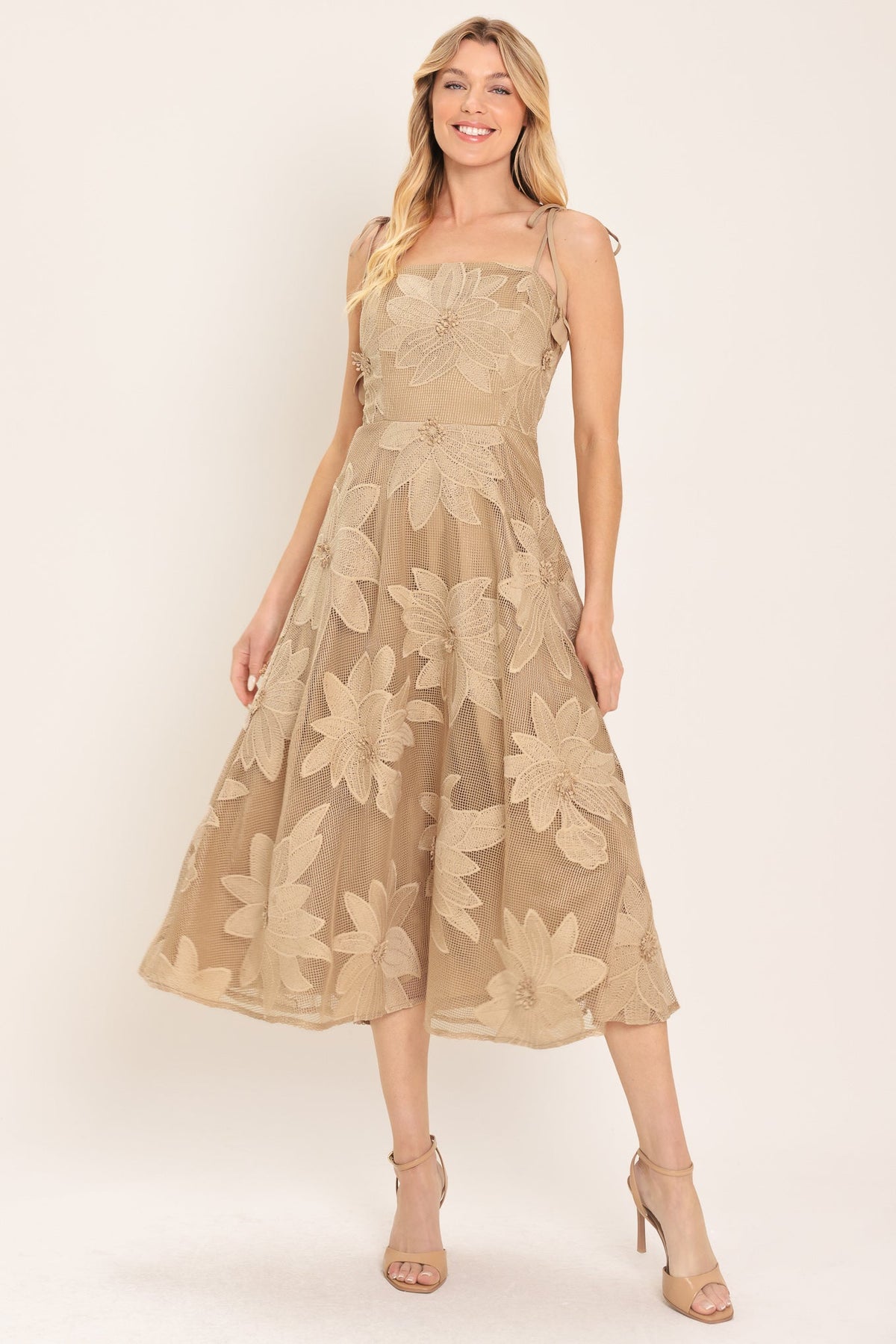 Sandy Bloom Floral Midi Dress