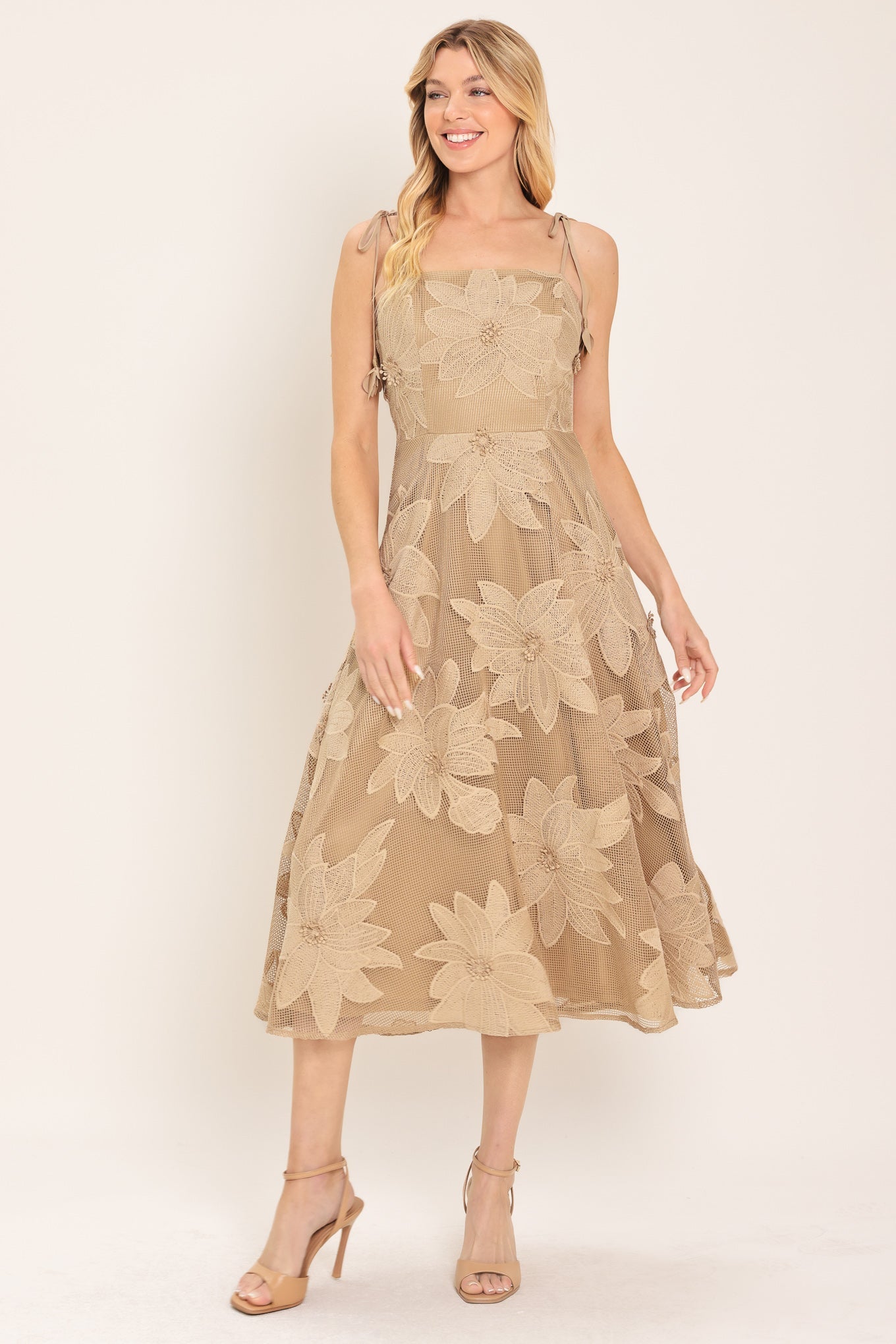 Sandy Bloom Floral Midi Dress