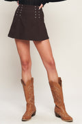 SERENE CHICNESS WOVEN SKORT
