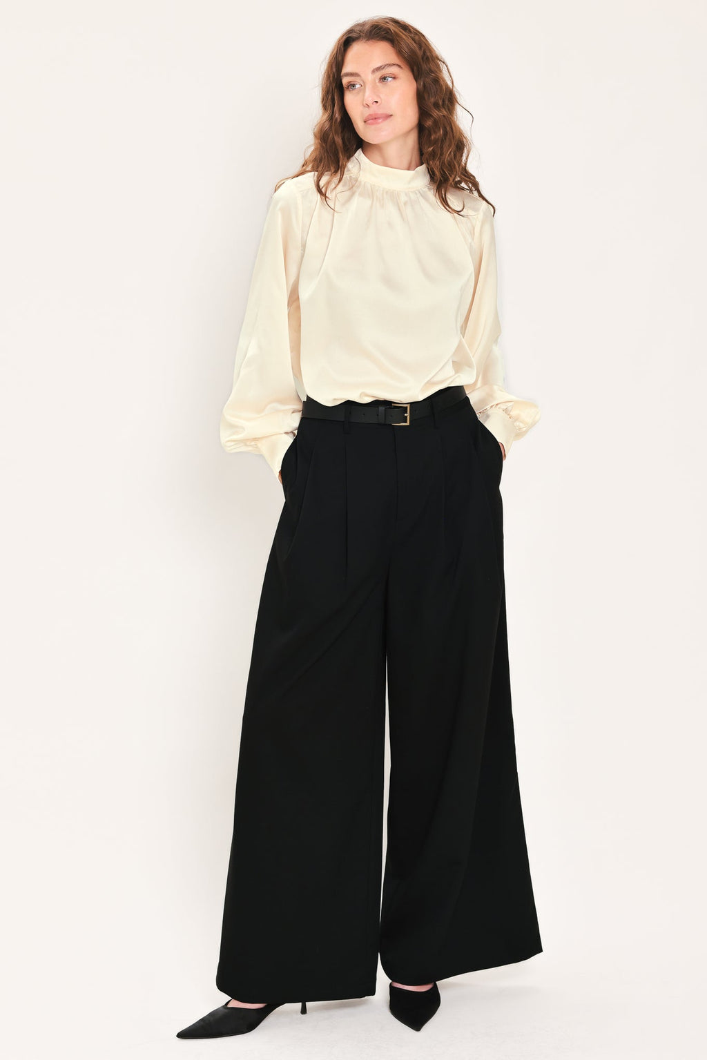 City Cinch Belted Wide-Leg Pants