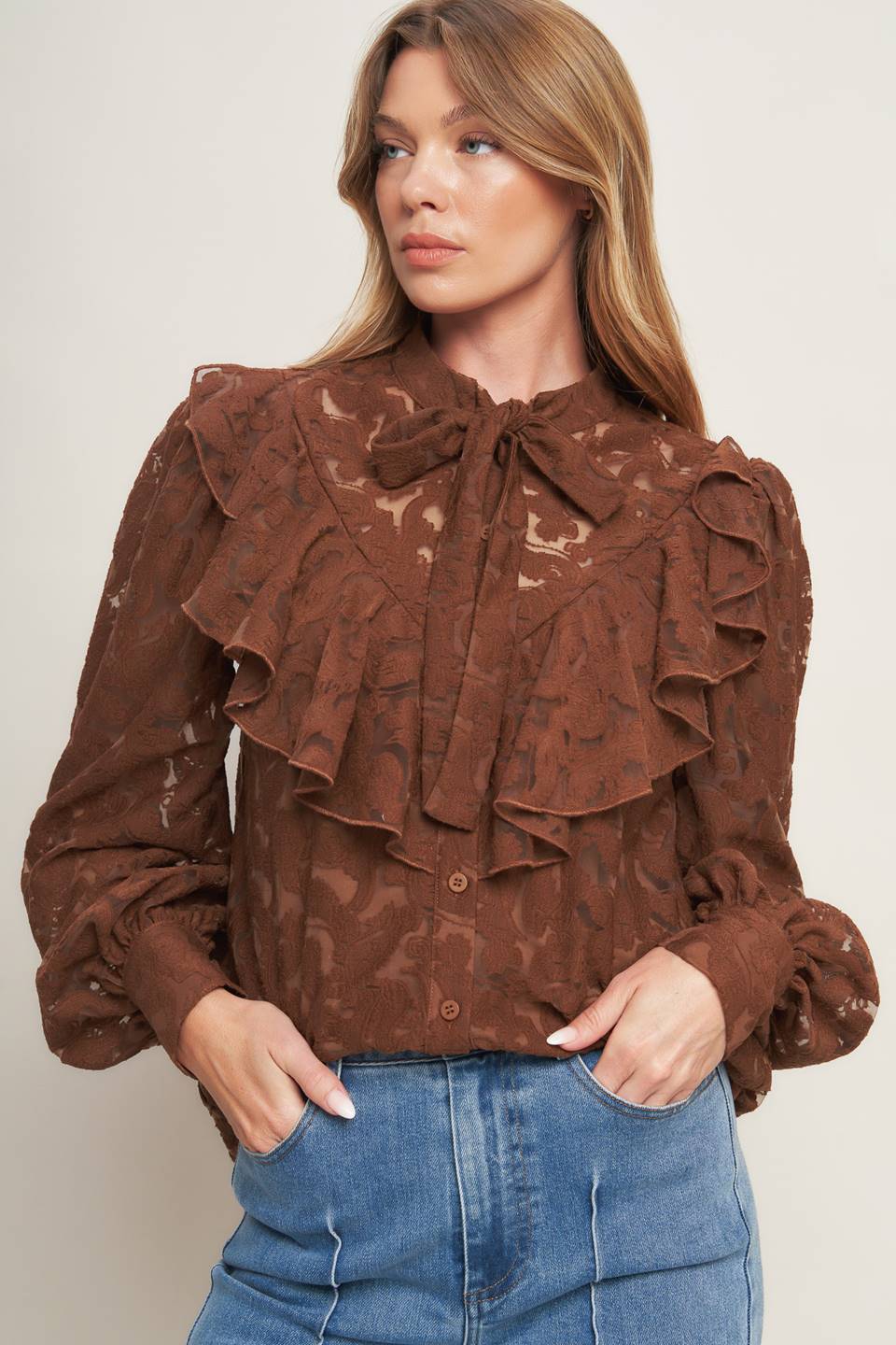 ROMANTIC SHADE WOVEN LACE TOP