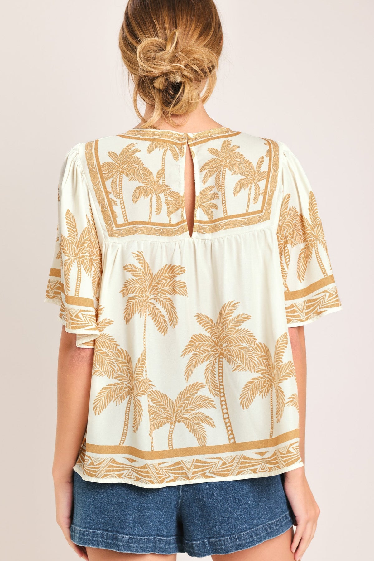 Breeze Story Printed Flutter-Sleeve Top