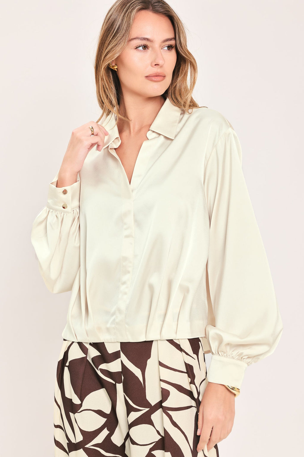 Candlelight Collar Grace Top