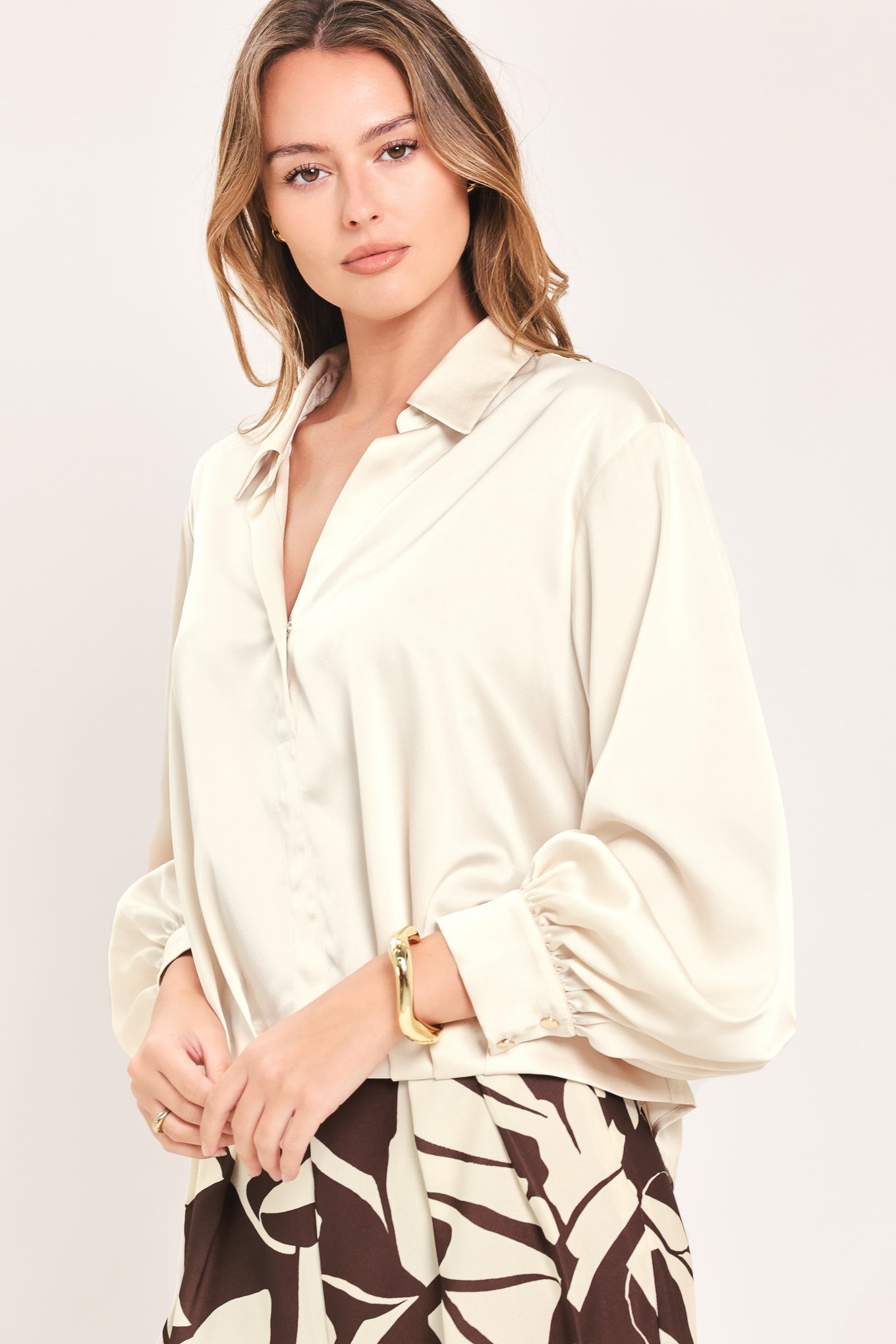 Candlelight Collar Grace Top