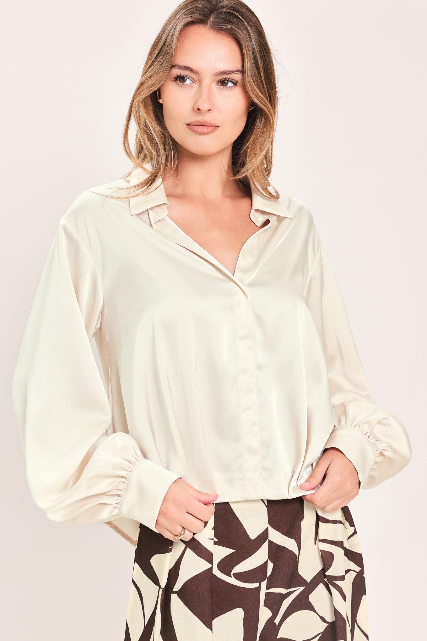 Candlelight Collar Grace Top