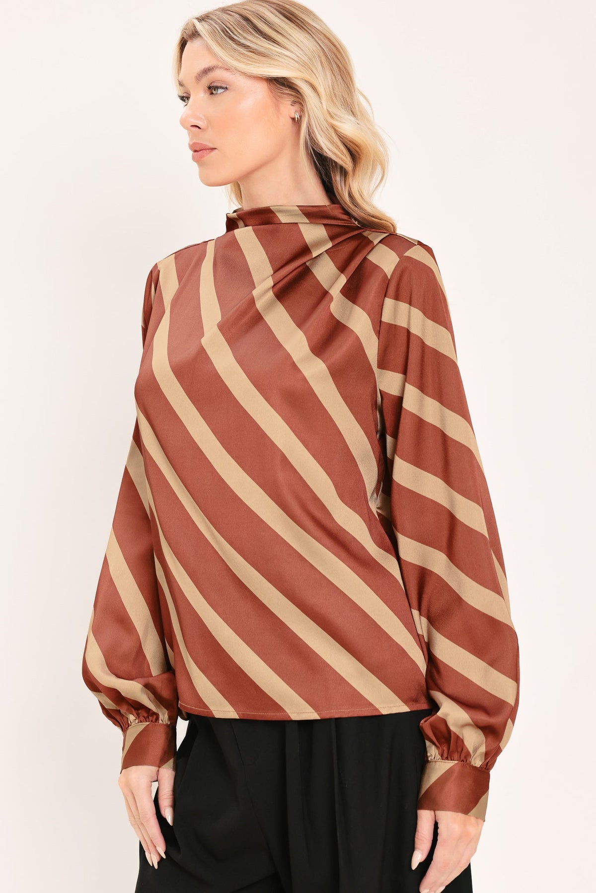 Toffee Diagonal Flow Top