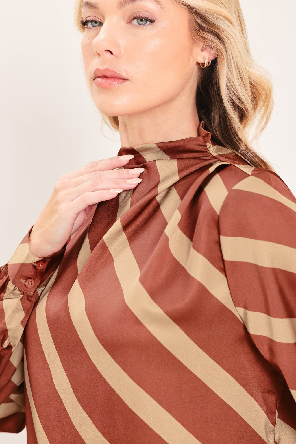 Toffee Diagonal Flow Top
