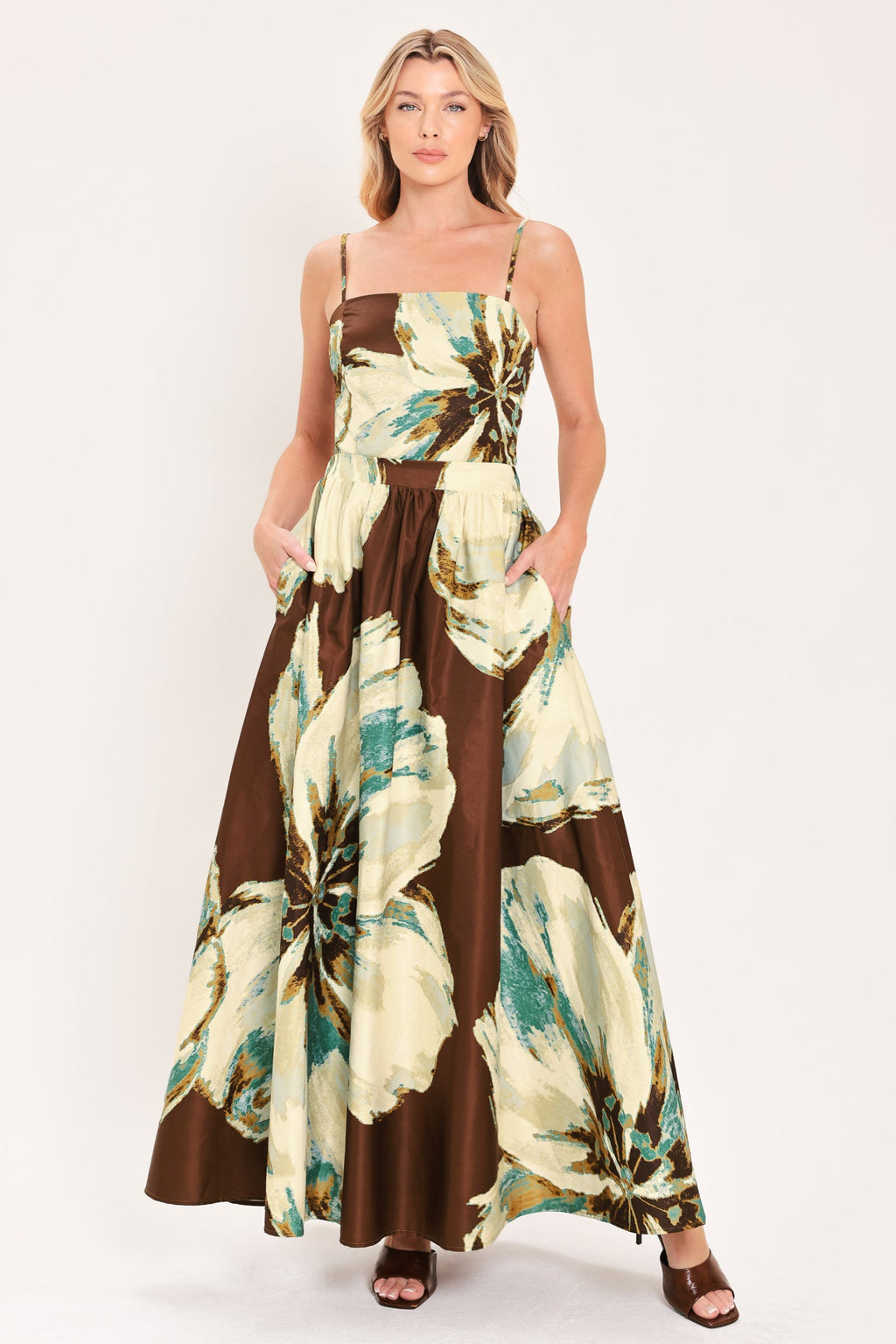Cream Botanic Sweep Floral Crop Top & Full Skirt Set