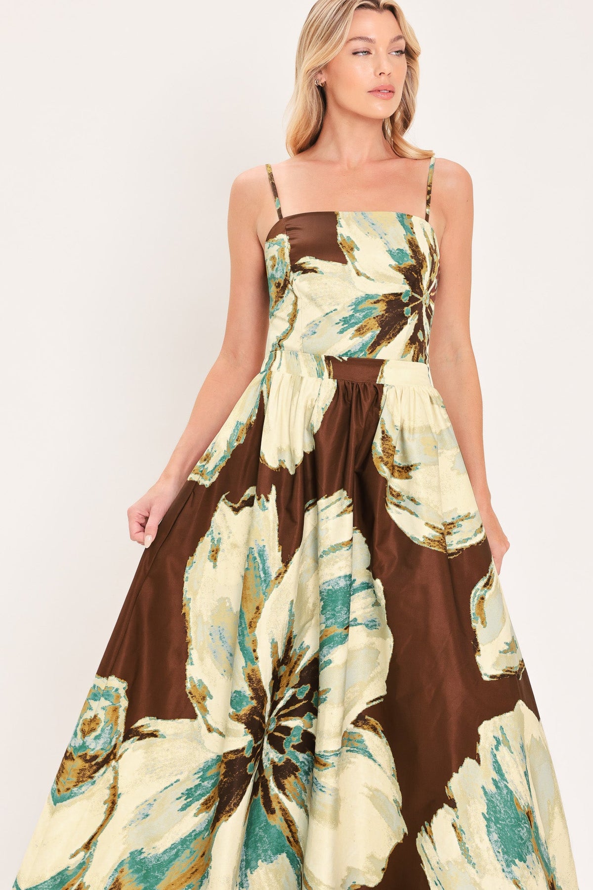Cream Botanic Sweep Floral Crop Top & Full Skirt Set