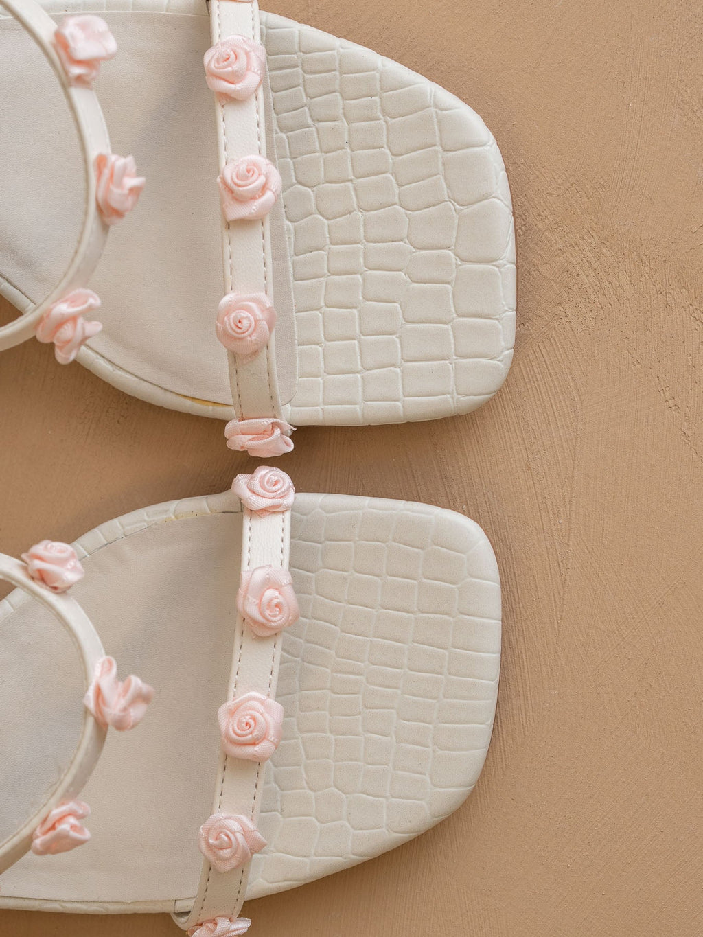 The Nia | White Rosette Adorned Block Heel *FINAL SALE*