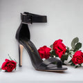 Michaela V Chapman Heels • Black