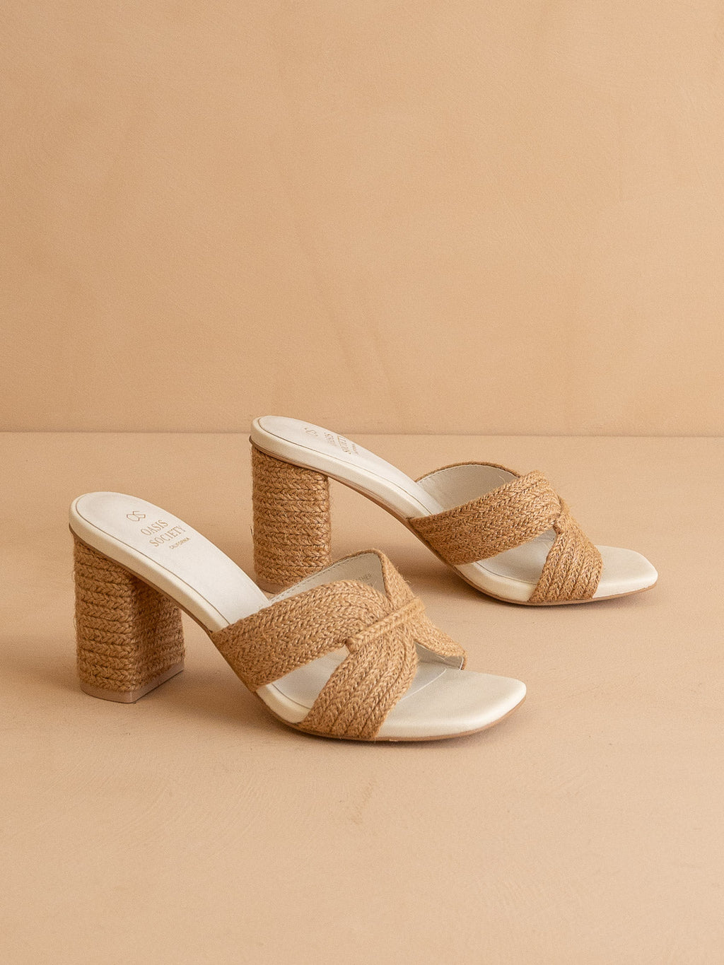 The Santiago | Toffee Raffia Block Heel