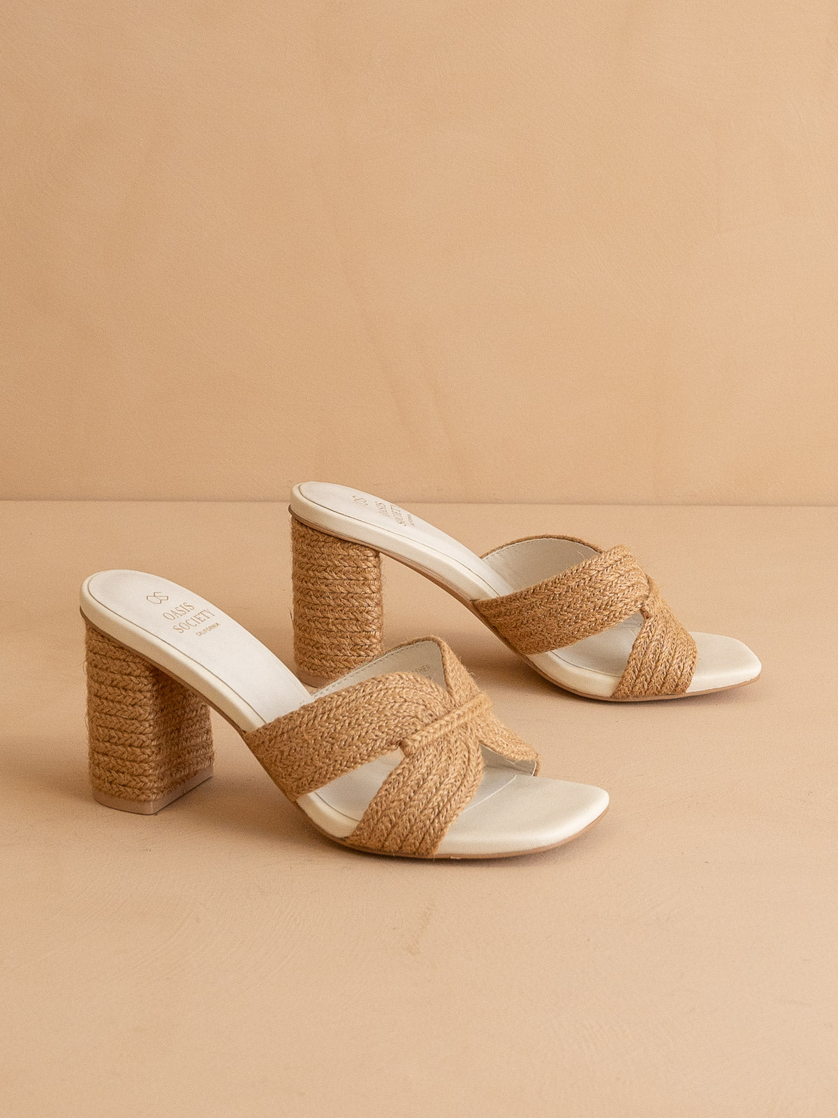 The Santiago | Toffee Raffia Block Heel