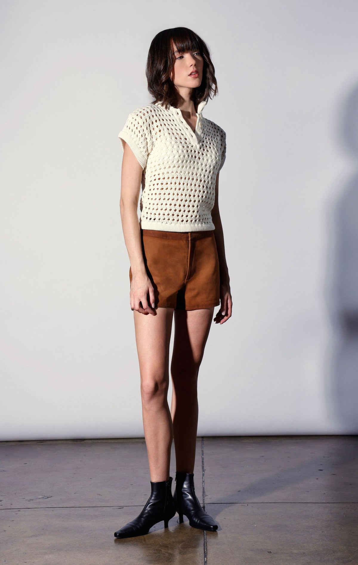 Kendra Short, Oak Suede - Leather