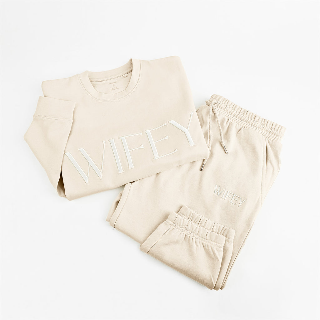 Embroidered WIFEY / HUBBY Sweatshirt & Joggers Sets