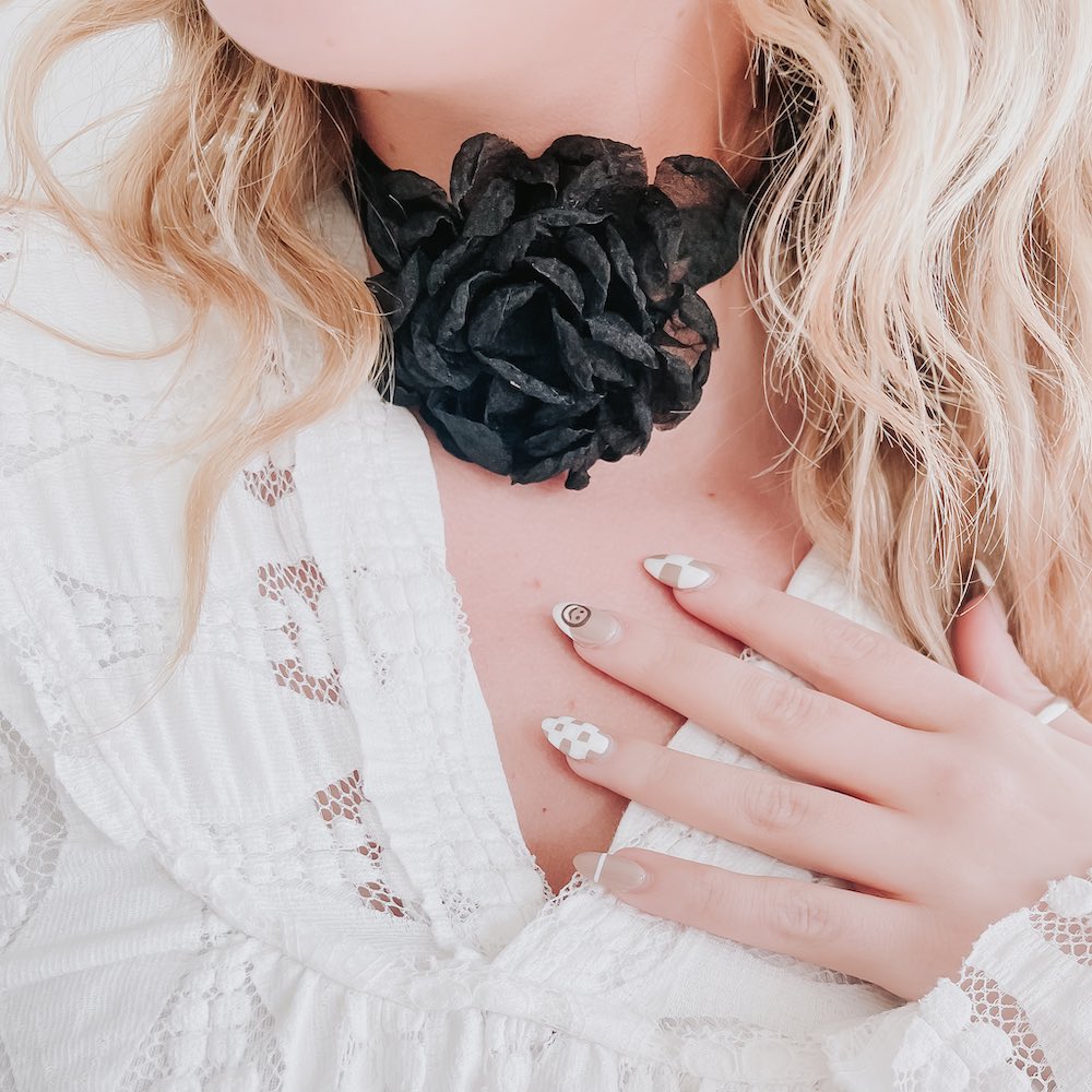 Flower Fantasy Tie Choker Necklace
