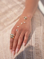 Aura Pearl Hand Chain