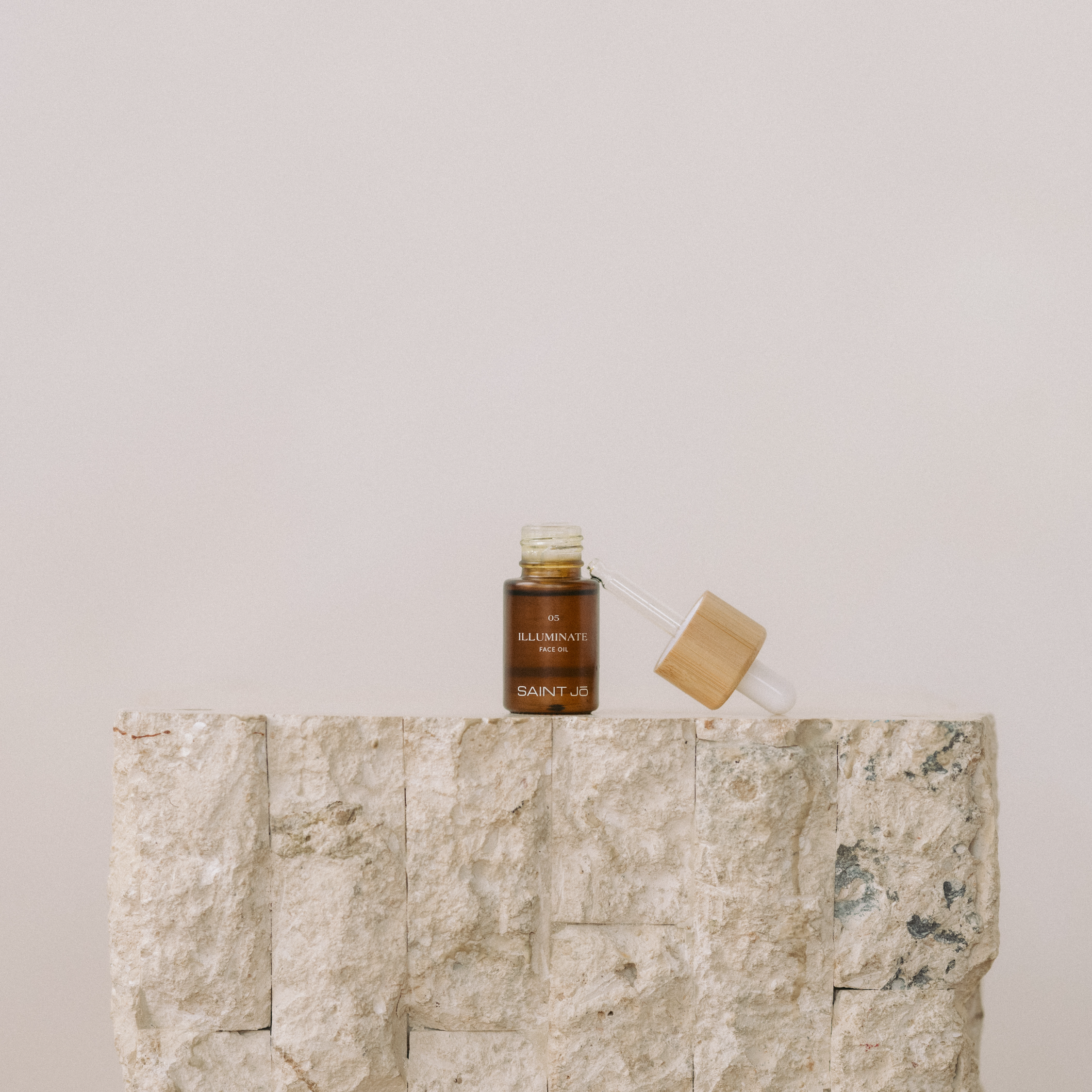 05 Illuminate Vitamin C Glow Oil